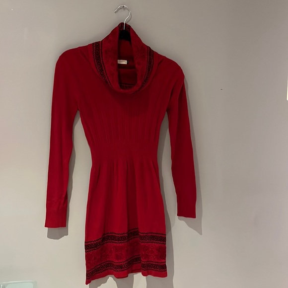 Red winter dress - Picture 1 of 6